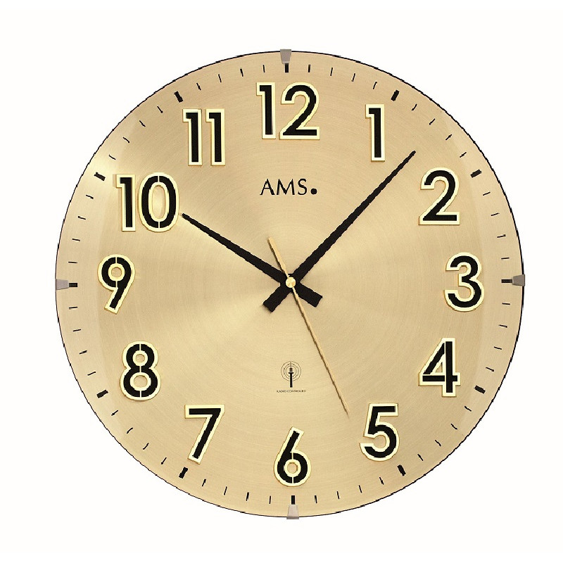 Klok + opgelegde cijfers AM 45974, matmessing