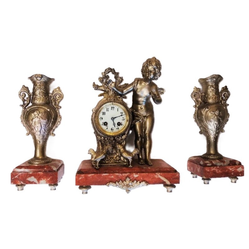 Franse pendule met vazen