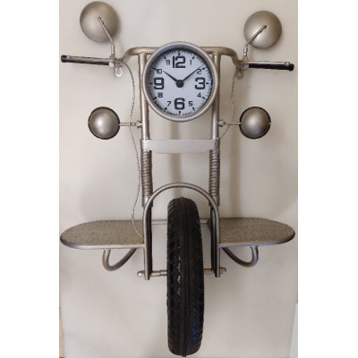 Grote metalen motorklok, grijs