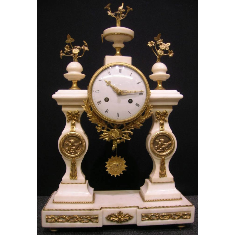Louis XVI pendule 'Piolaine á Paris'
